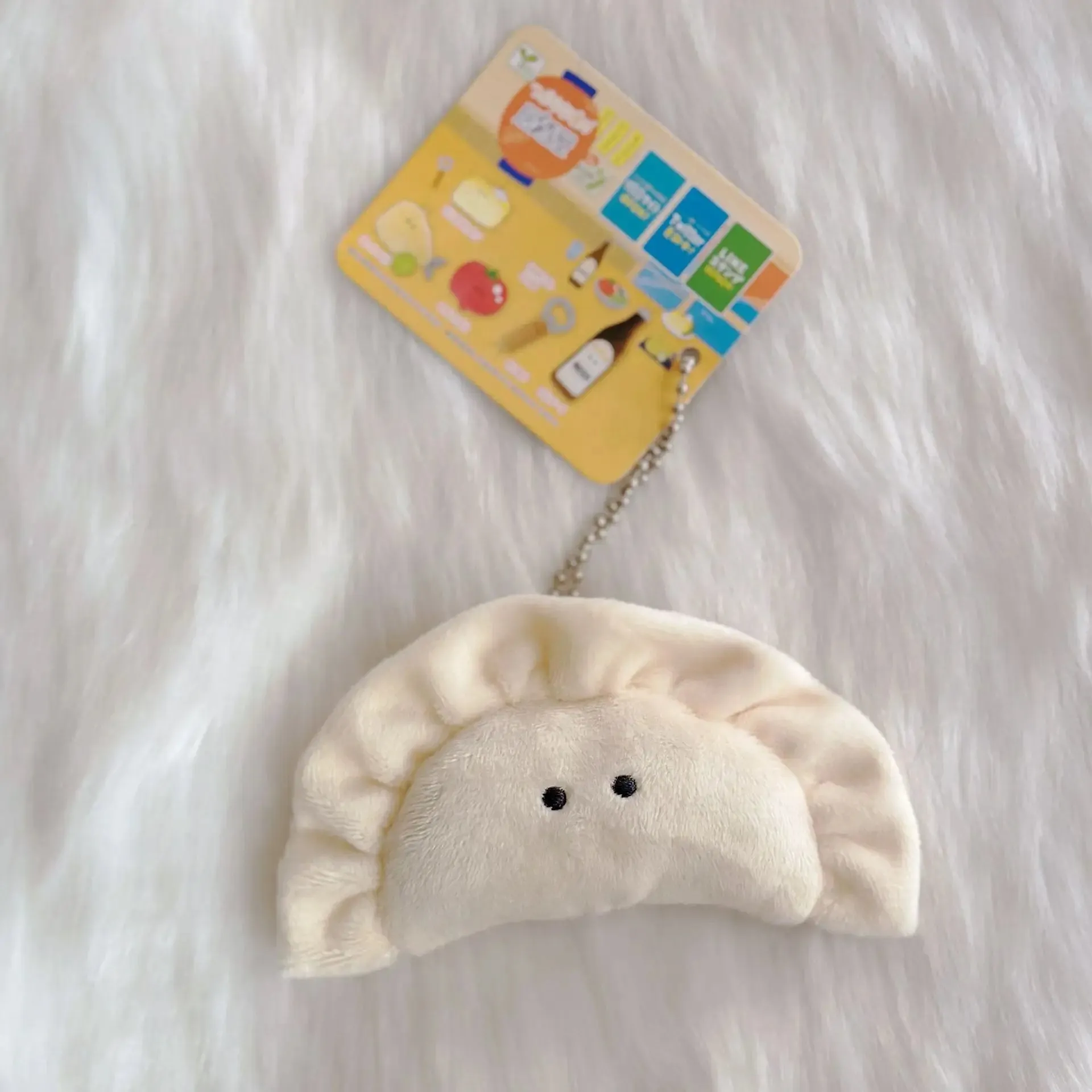 🍥 Adorable Dumpling Plush Keychain 🌟 Soft & Cuddly Bag Buddy for Food Lovers! 🎒✨