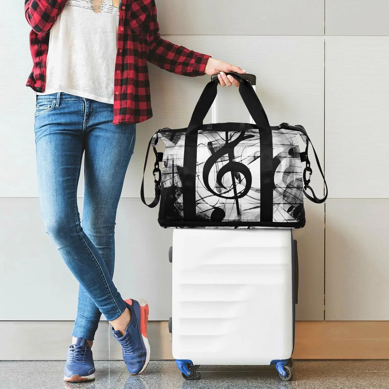 Oyihfvs Hearts and Music Notes and Music Clefs White Black Pattern Foldable Travel Bag, Camping Luggage bag, Portable Gym Bag, Sports Bag, Toiletry Bag with Handles Adjustable Shoulder Strap