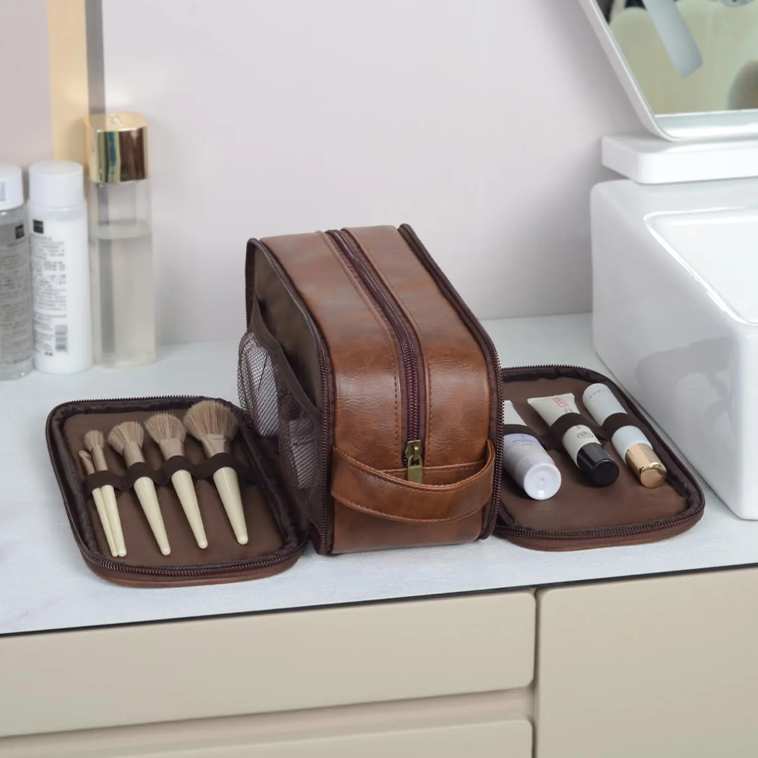 Travel Toiletry Bag for Men Personalized Leather Dopp Kit Bathroom Toiletries Organizer Cosmetic Bags with Side Handle